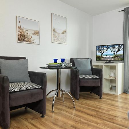 Mann Un Fru - Residenz Am Yachthafen Appartement Kirchdorf  Buitenkant foto